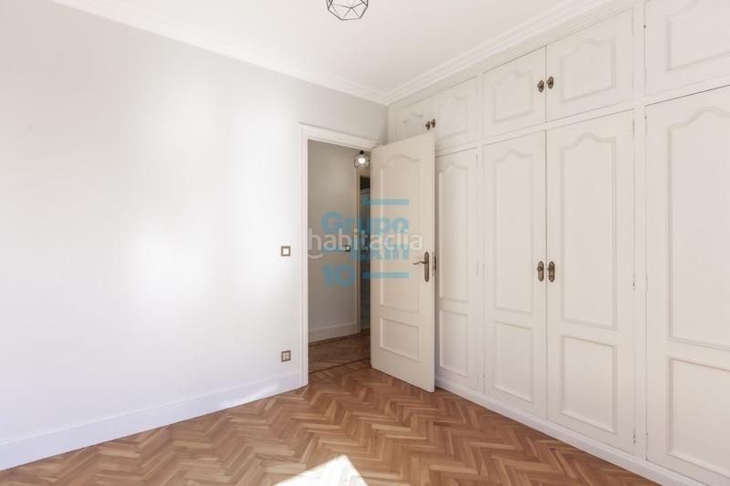 Foto 508e18e5-c38b-47c5-a02e-66694c999c49. Alquiler piso centro. edificio m cristina en Área Romántica Donostia - San Sebastián