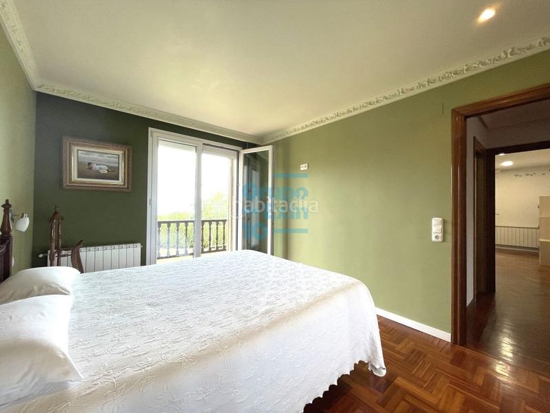 Foto e6bed1a1-53c4-4828-8d8f-d823459d7ba9. Casa amb calefacció aparcament a Igeldo Donostia - San Sebastián