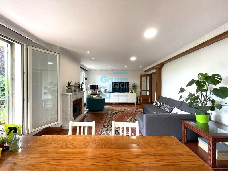 Foto e885ba32-67b0-4fa2-98d6-ff35af712c73. Casa amb calefacció aparcament a Igeldo Donostia - San Sebastián