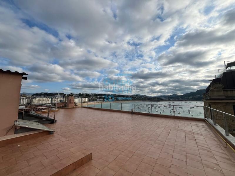 Foto c24e082c-ba24-4684-a97d-a63f98b334a6. Piso en Parte Vieja Donostia - San Sebastián