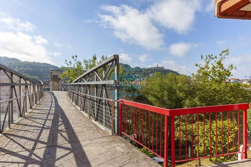 Foto b4b88ace-d3e6-4f45-98fe-9f4a1394834f. Affitto appartamento con riscaldamento in Antiguo Donostia - San Sebastián