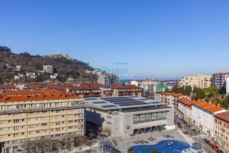 Foto 03244710-ae53-4bce-88ff-7d671e86fe0e. Location appartement avec chauffage dans Antiguo Donostia - San Sebastián