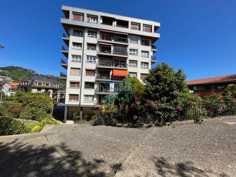 Foto 27a72139-411c-4c8f-bf98-c40c1a26c5cf. Appartamento con riscaldamento parcheggio in Antiguo Donostia - San Sebastián