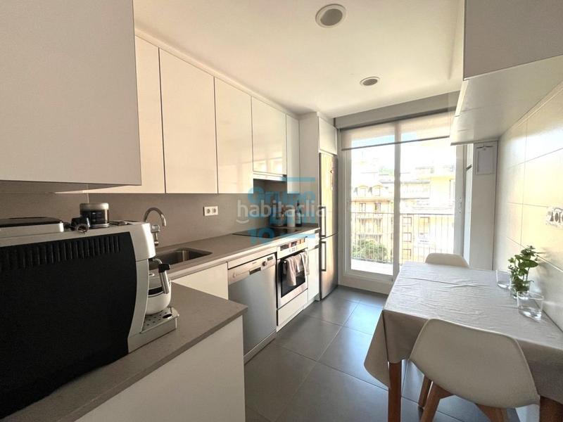 Foto 0320ddd2-0eca-4db3-a01d-e884985bdf41. Pis amb calefacció aparcament a Antiguo Donostia - San Sebastián