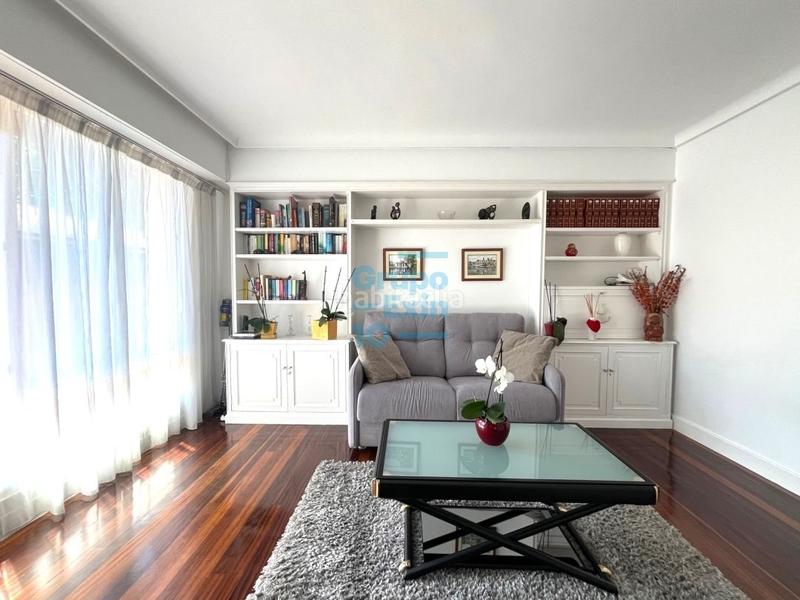 Foto 3992aa5c-7529-4941-9220-432268fc319b. Pis amb calefacció aparcament a Antiguo Donostia - San Sebastián