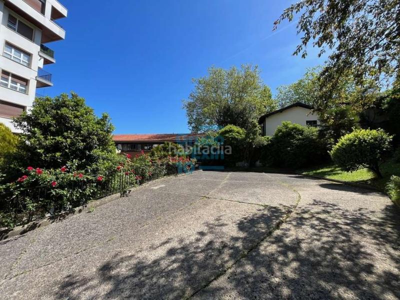 Foto f54b9a25-b329-49ff-ab14-9e5f3541003b. Pis amb calefacció aparcament a Antiguo Donostia - San Sebastián