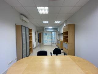 Location Bureau à Ibaeta. Oficina, portuetxe