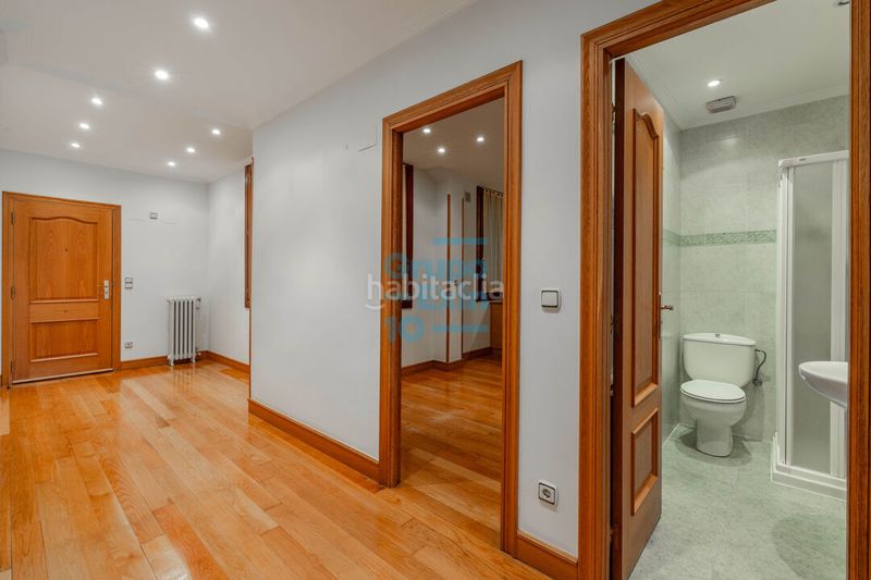 Foto 2a7bc02a-d8f2-408b-a390-f6c0a3fd9366. Pis amb calefacció a Área Romántica Donostia - San Sebastián