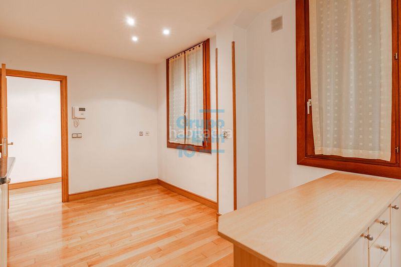 Foto 311abb70-6070-4c1f-bb6a-ee712ca0a453. Pis amb calefacció a Área Romántica Donostia - San Sebastián