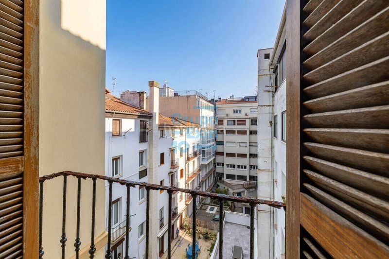 Foto eed43f44-dbb9-46c6-aca5-ee2935c239ff. Pis amb calefacció a Área Romántica Donostia - San Sebastián