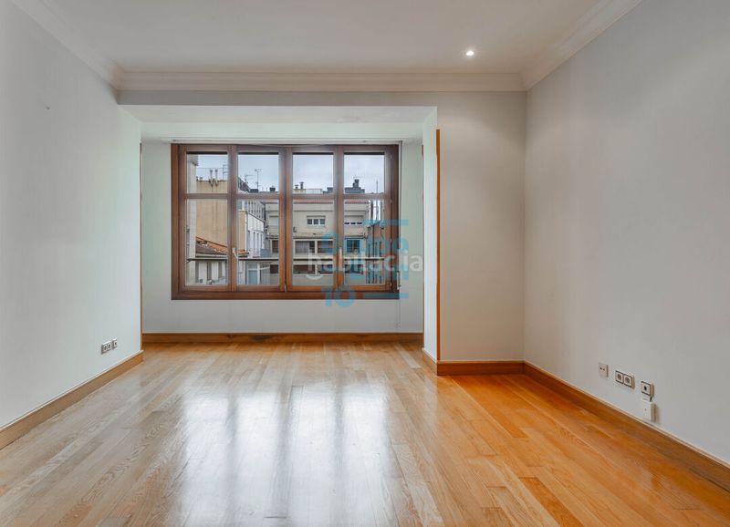 Foto f5fbb283-f8a1-4fcf-8b8c-85d8ae9d2fec. Pis amb calefacció a Área Romántica Donostia - San Sebastián