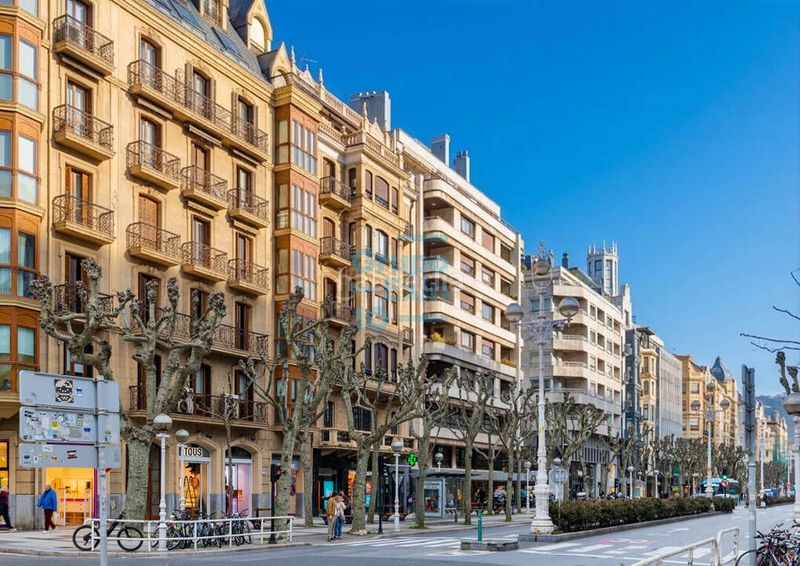 Foto f618e570-8c86-486e-87f5-81f8320aac27. Pis amb calefacció a Área Romántica Donostia - San Sebastián