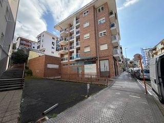Aparcament cotxe a Antiguo