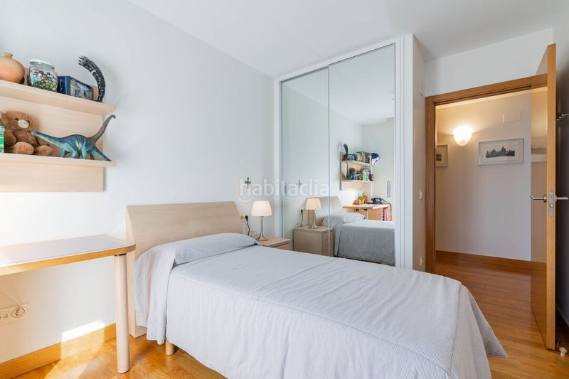 Foto a6a51a3e-0c2e-4d3c-8795-6082a6d827be. Àtic amb calefacció aparcament a Aiete Donostia - San Sebastián