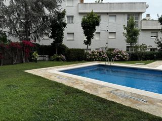 Location Appartement  Riera. Apartamento con piscina cerca de la playa