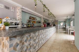 Local Comercial a De les sinies 1. Restaurante reformado y totalmente equipado en creixell, entre c