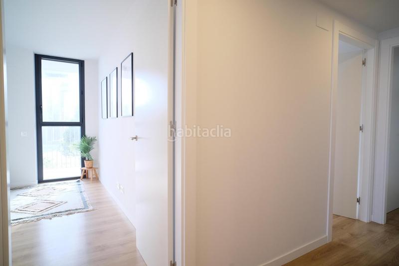 Foto 5a329588-927c-4d61-bc3a-56c3c17805e8. Lloguer apartament amb calefacció aparcament piscina a Badalona