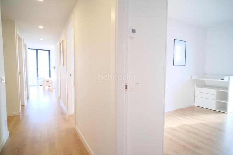 Foto 81c92ee9-c710-462c-a5b3-8ca21a7c5c50. Lloguer apartament amb calefacció aparcament piscina a Badalona