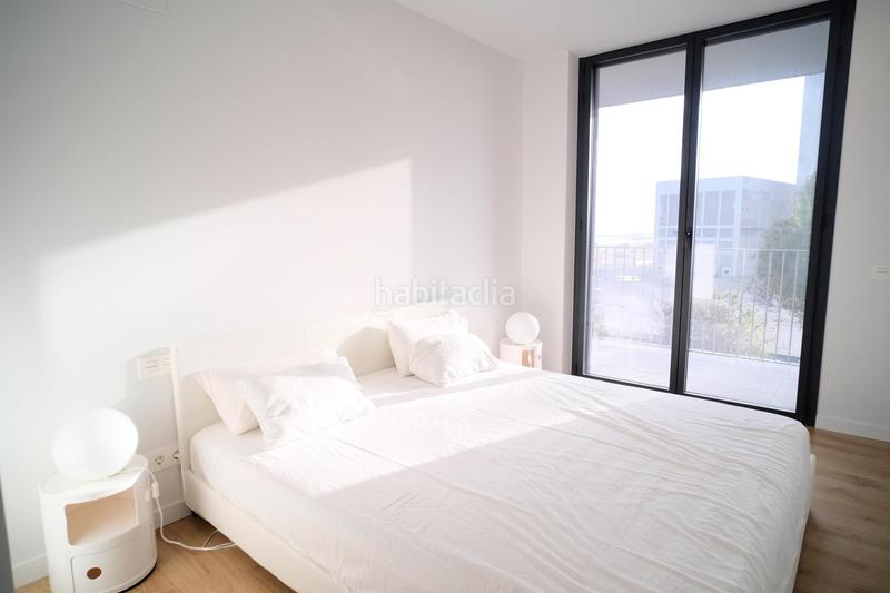 Foto c7468292-a96c-4fb6-a811-3536ec2fc9e6. Lloguer apartament amb calefacció aparcament piscina a Badalona