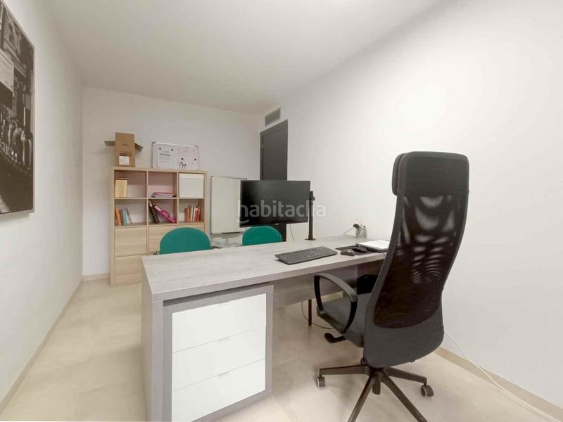 Foto 7c2d7c5d-120c-4532-a12d-f70d5e1474cf. Office space with heating in Rambla Ferran Lleida