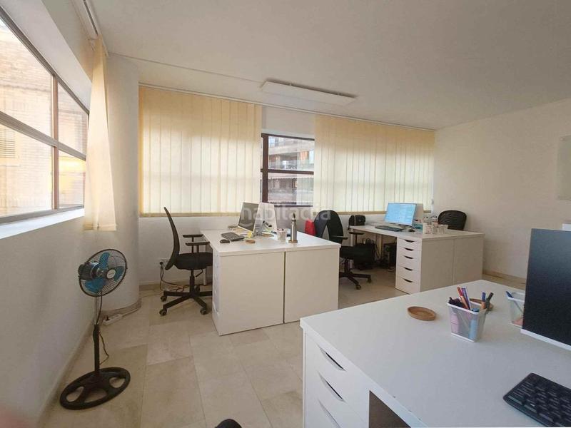 Foto 9e68695b-6f4d-48b4-9d2a-f503cb8affbd. Office space with heating in Rambla Ferran Lleida