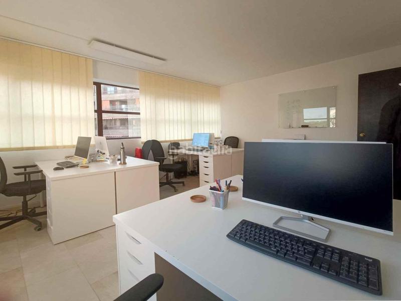 Foto b5af99e6-f4fe-4e00-bafc-203bda4f7cf3. Office space with heating in Rambla Ferran Lleida