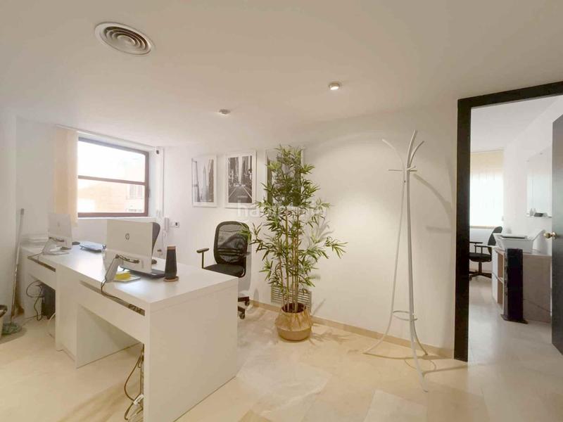 Foto c1a0ed6d-a289-4cfd-8f9e-3273451f72e0. Office space with heating in Rambla Ferran Lleida