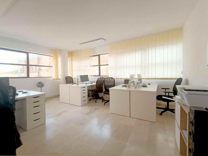 Foto df597d13-548b-4c3b-a114-306bca724a9b. Office space with heating in Rambla Ferran Lleida