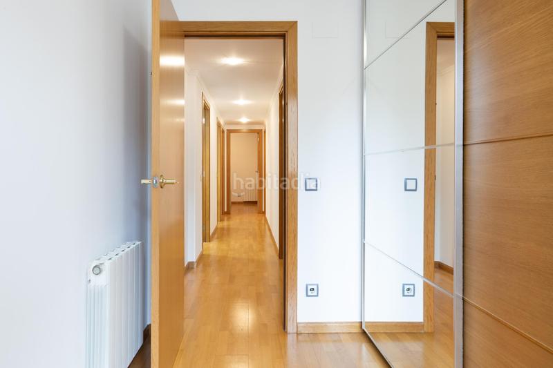 Foto 56e77f29-e720-4b27-ab33-b66636402212. Piso encanto, luz y funcionalidad en pleno corazón histórico! en Barcelona