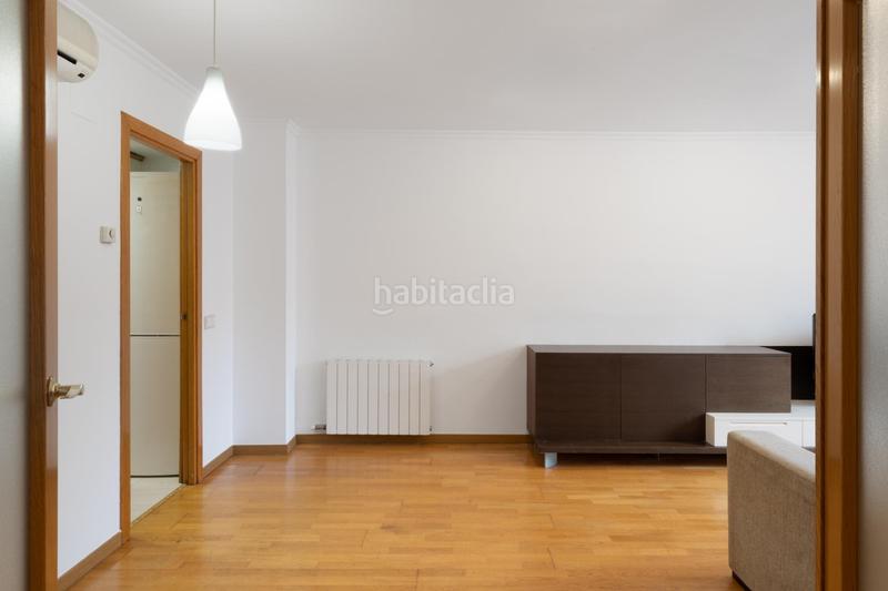 Foto 8e0a111b-6335-4489-a208-26f4164eec9a. Piso encanto, luz y funcionalidad en pleno corazón histórico! en Barcelona