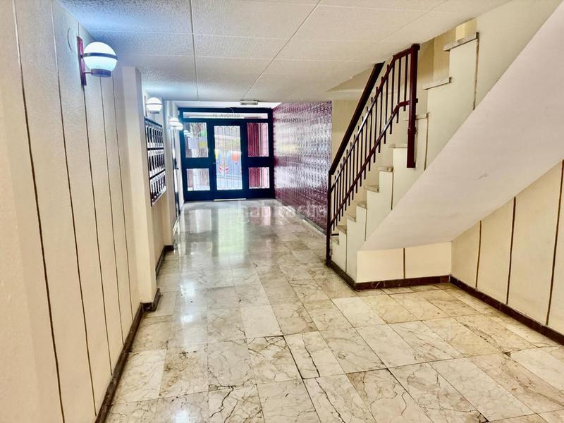 Foto 0f0d36db-bff5-4f92-aac9-b8c435ff4132. Ático  con gran parking y trastero en Guinardó Barcelona