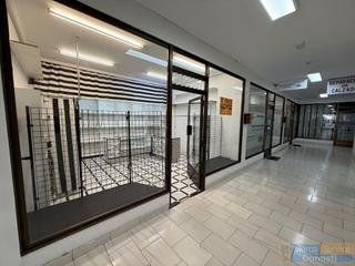 Geschäftsraum in Bidebieta. Se vende local en bidebieta en muy buen estado