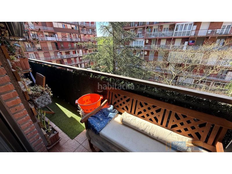 Foto 69d16daf-7111-4462-bbd1-427318c925aa. Piso jesus guridi kalea beraun piso exterior con ascensor cota 0 en Errenteria