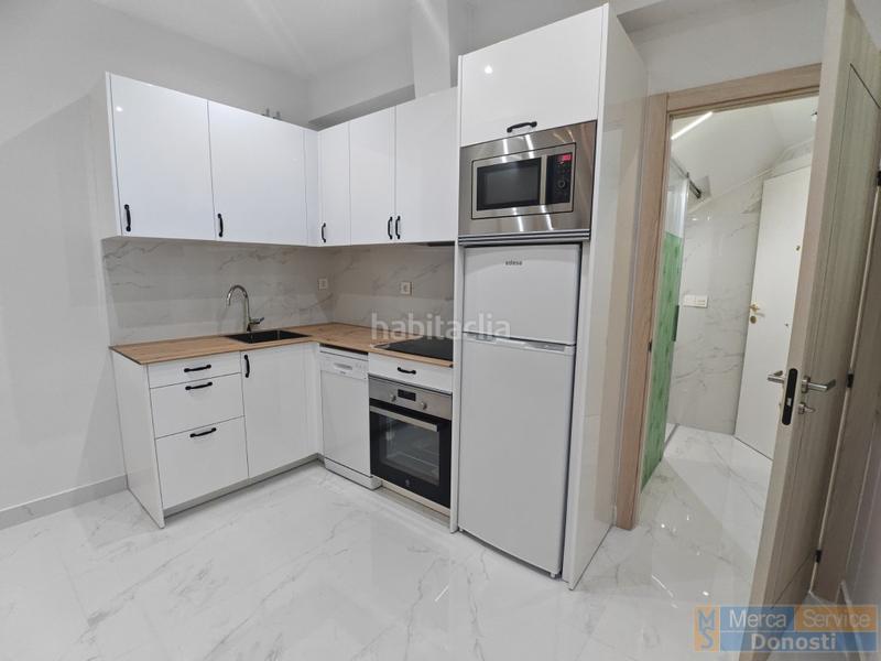 Foto 4d0013ef-1ce3-49f4-8ee0-351d9c5828fe. Piso c fermin calbeton piso en venta en Parte Vieja Donostia - San Sebastián