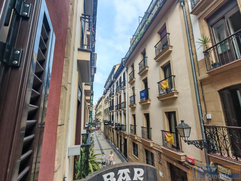 Foto 4dee7e9d-7591-49c8-973f-1f8612576073. Piso c fermin calbeton piso en venta en Parte Vieja Donostia - San Sebastián