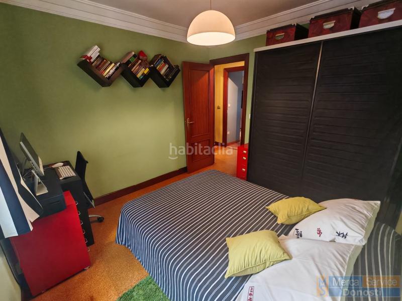 Foto 4b4e09ef-c65b-4ac2-b202-453130c4ee4b. Piso salinas kalea piso en venta en Pasaia