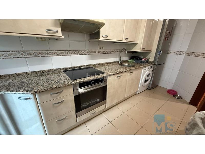 Foto 0bc3056e-dbbc-4bc3-a4f2-e5e4a45b31a1. Pis amb aparcament a Jaizubia - Urdanibia - Puiana Irun