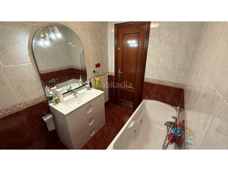 Foto 19e4dff5-d93a-4f03-8abe-ef11e053efac. Pis amb aparcament a Jaizubia - Urdanibia - Puiana Irun