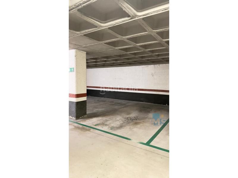 Foto ffae74a9-d7a4-43d1-beb4-b156e671da97. Autoparkplatz in Antiguo Donostia - San Sebastián