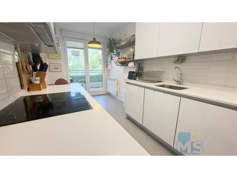 Foto bed81715-4b77-40da-8e88-6b34ab369931. Piso txomin enea piso con plaza garaje y trastero en venta en Donostia - San Sebastián