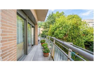 Pis a Pasaia. Avda. de ulia trintxerpe piso con garaje, trastero y ascensor en