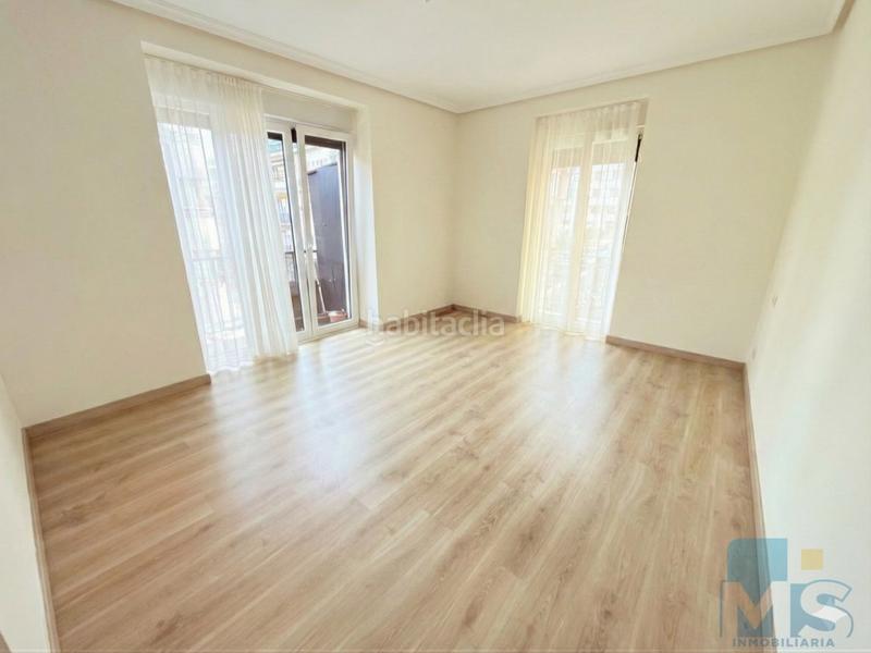 Foto d126b1b9-f254-4053-bf68-8e2b4c70b85c. Piso zipriano larrañaga piso en venta en Centro - Mendibil - Santiago Irun