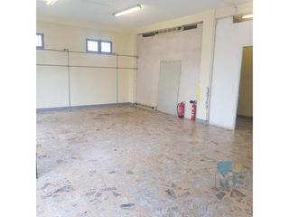 Lloguer Local Comercial a Pasaia. Local 3 plazas garaje con vado en caballo blanco