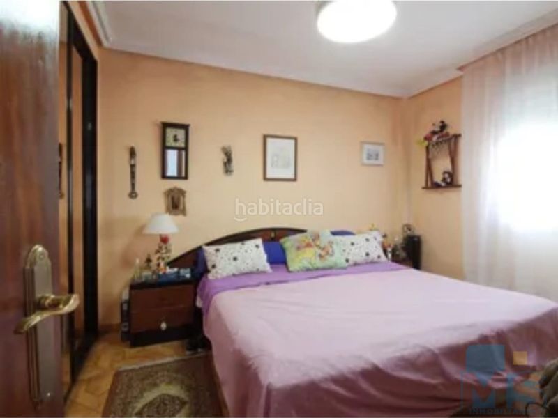 Foto 4d0c156a-3c17-4ab2-b7d2-0ca4158215e4. Pis a Pasaia
