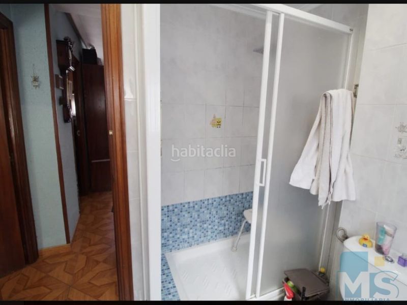 Foto 59c4350f-e9ff-4deb-9ce4-ff27df2b174b. Pis a Pasaia