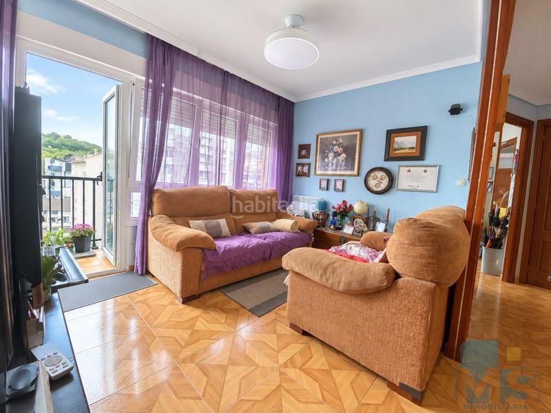 Foto cef354d8-e39c-42bf-b7fb-33ce1cdaddfa. Pis a Pasaia