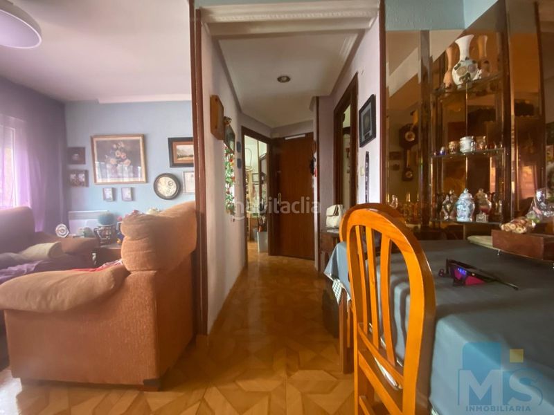 Foto f21a96e2-6a7d-4fef-ba6a-89af2e836c6b. Pis a Pasaia