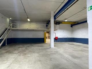 Lloguer Nau industrial a Urnieta. Alquiler de nave en urnieta de 650m2, puente grúa de 5tn.