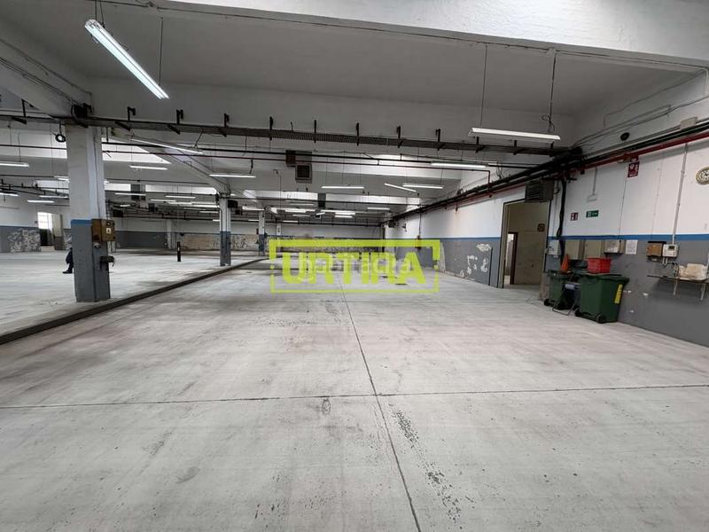 Foto 0ae1a2f4-4619-4cd8-9cf9-f8104d475c51. Bâtiment à usage industriel dans gudarien hiribidea 30 dans Andoain