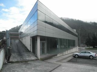 Rent Building in Txerloia auzoa 8. Se vende o alquila edificio muy representatativo de 1.737m2 en t